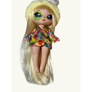 Na! Na! Na! Surprise Doll With Blonde Hair & Colorful Outfit - MGA Entertainment